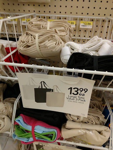 Fabric Store «Jo-Ann Fabrics and Crafts», reviews and photos, 4107 Telegraph Rd, Bloomfield Hills, MI 48302, USA