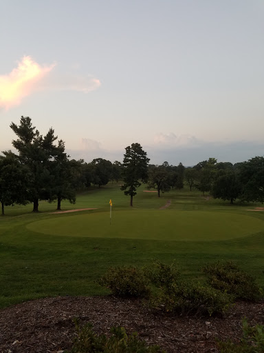 Country Club «Roanoke Country Club», reviews and photos, 3360 Old Country Club Rd NW, Roanoke, VA 24017, USA
