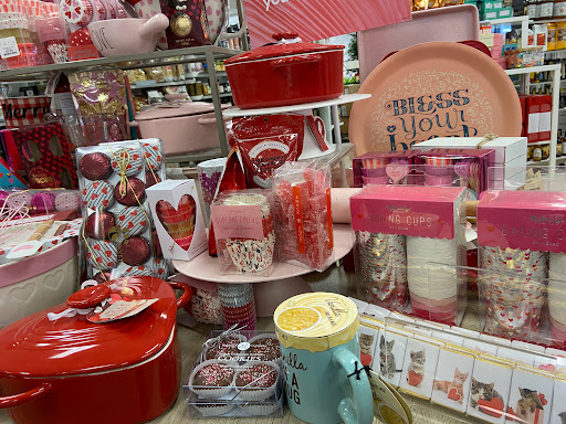 Department Store «T.J. Maxx», reviews and photos, 68 Frontage Rd, East Haven, CT 06512, USA