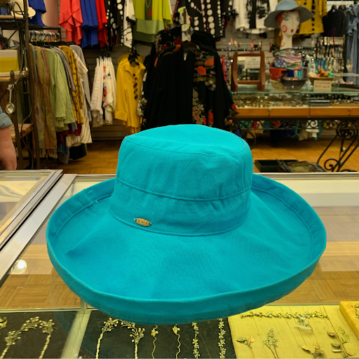 Gift Shop «Quilts Unlimited/ J. Fenton Gifts», reviews and photos, 118 E Main St, Charlottesville, VA 22902, USA