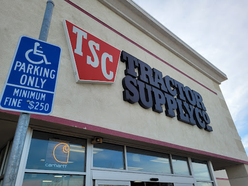 Home Improvement Store «Tractor Supply Co.», reviews and photos, 2475 Dr Martin Luther King Jr Pkwy, Chico, CA 95928, USA