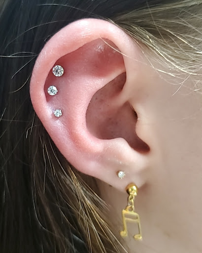 Tattoo Shop «Skin of A Different Color», reviews and photos, 2080 E New York St, Aurora, IL 60502, USA