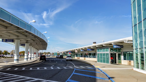 Long Island MacArthur Airport image 7