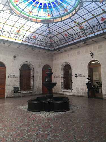 Opiniones de Karla's Peluqueria Salón y Spa en San Borja - Peluquería