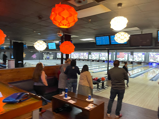 Bowling Alley «Quinnz Pinz», reviews and photos, 13-19 Railroad Ave, Middletown, NY 10940, USA