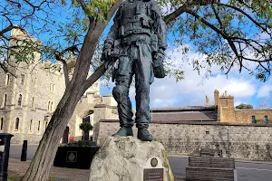 Soldier's Statue image