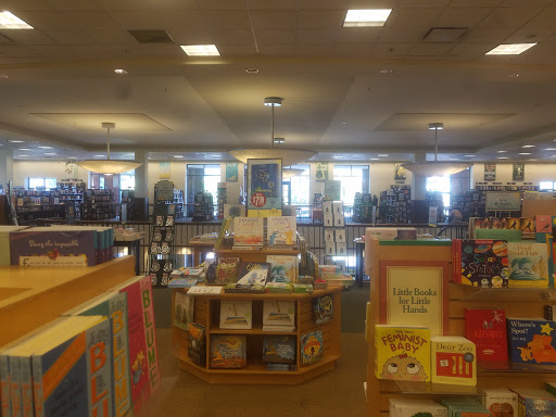 Book Store «Barnes & Noble Booksellers Ventura», reviews and photos, 4820 Telephone Rd, Ventura, CA 93003, USA