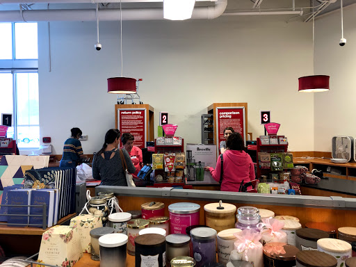 Department Store «T.J. Maxx», reviews and photos, 1800 4 Seasons Blvd, Hendersonville, NC 28792, USA