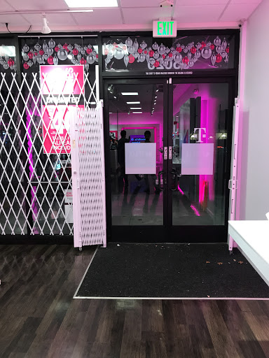 Cell Phone Store «T-Mobile», reviews and photos, 35020 Newark Blvd, Newark, CA 94560, USA