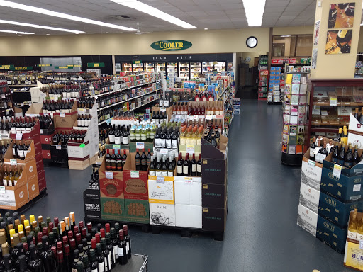 Liquor Store «Savway Liquors», reviews and photos, 3821 York Rd, Oak Brook, IL 60523, USA