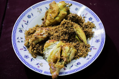 Ayam Goreng n Nasi Beras Cianjur