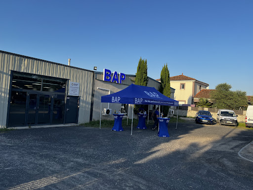 Photo 2 - Pieces Autos