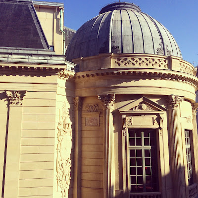 VIVIENNE FINANCE à Paris