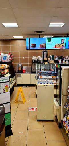 Convenience Store «7-Eleven», reviews and photos, 1661 E Colorado Blvd, Pasadena, CA 91106, USA