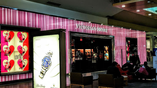 Shopping Mall «Alderwood Mall», reviews and photos, 3000 184th St SW, Lynnwood, WA 98037, USA