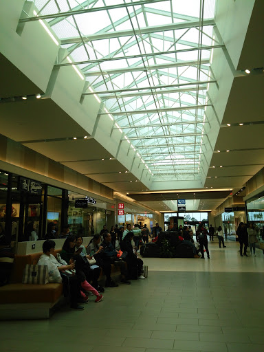 Clothing Store «The North Face Outlet», reviews and photos, 4410 Mills Cir, Ontario, CA 91764, USA