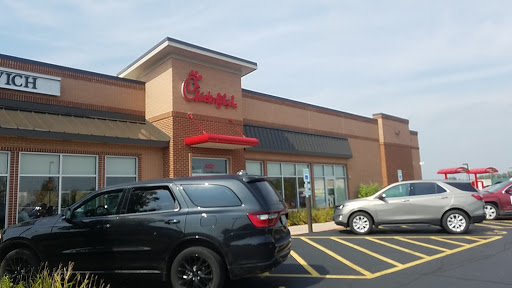 Fast Food Restaurant «Chick-fil-A», reviews and photos, 4812 Northwest Hwy, Crystal Lake, IL 60014, USA