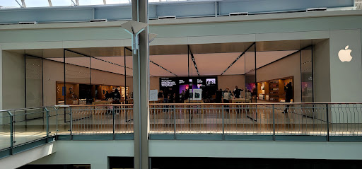 Computer Store «Apple Columbia», reviews and photos, 10300 Little Patuxent Pkwy, Columbia, MD 21044, USA