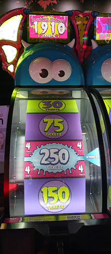 Video Arcade «Round 1», reviews and photos