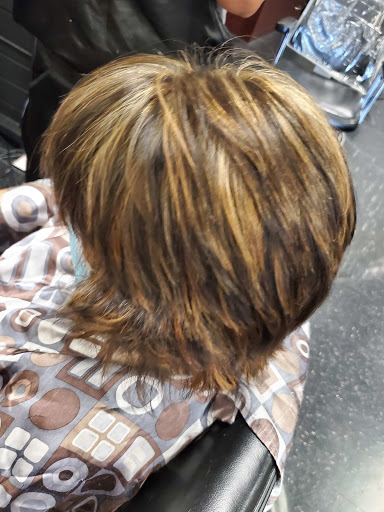 Beauty Salon «A Cut Above Family Haircare», reviews and photos, 3960 N Oracle Rd, Tucson, AZ 85705, USA