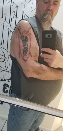 Tattoo Shop «Electric Influence Tattoo and Body Piercing», reviews and photos, 7333 NE 48th St, Kansas City, MO 64119, USA