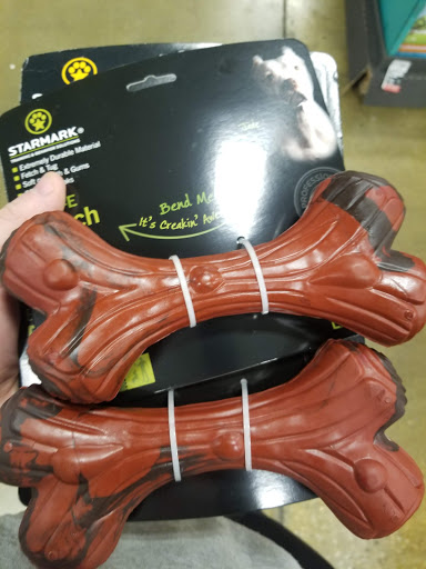 Pet Supply Store «PetSmart», reviews and photos, 2861 Veterans Memorial Pkwy, St Charles, MO 63303, USA