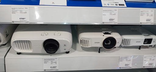 Electronics Store «Best Buy», reviews and photos, 6670 Edwardsville Crossing Dr, Edwardsville, IL 62025, USA