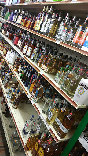 Liquor Store «Royal Liquors», reviews and photos, 801 Southwest Blvd, Kansas City, MO 64108, USA