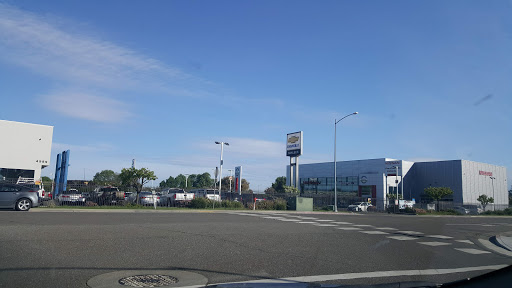 Car Dealer «Hanlees Davis Nissan», reviews and photos, 5009 Chiles Rd, Davis, CA 95618, USA