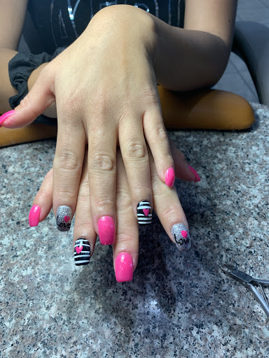 Nail Salon «Spring Essence Nail Spa», reviews and photos, 5 Fort Evans Rd NE, Leesburg, VA 20176, USA