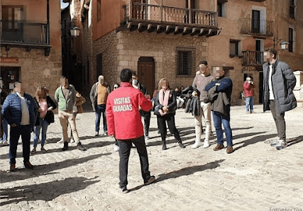 ANDADOR VISITAS GUIADAS en Albarracín y Teruel Calle Portal de Molina, 4, 44100 Albarracín, Teruel, España
