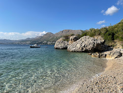 FKK Nudist Beach Cavtat'in fotoğrafı düz bir kıyı şeridi ile birlikte