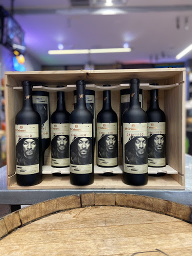 Liquor Store «Yauco Liquor Store», reviews and photos, 2744 W Division St, Chicago, IL 60622, USA