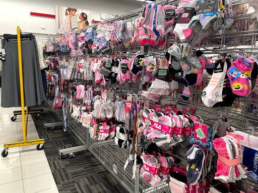 Clothing Store «Burlington Coat Factory», reviews and photos, 800 Barnum Avenue Cutoff, Stratford, CT 06614, USA