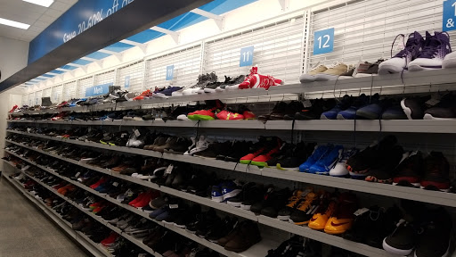 Clothing Store «Ross Dress for Less», reviews and photos, 3129 Market Center Drive, Morrisville, NC 27560, USA