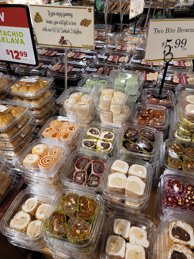 Supermarket «Foodcellar & Co.», reviews and photos, 43-18 Crescent St, Long Island City, NY 11101, USA