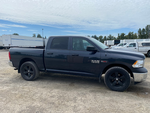 Used Car Dealer «Pacific Cars & Trucks», reviews and photos, 1735 State Hwy 99 N, Eugene, OR 97402, USA