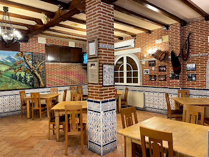 Restaurante Casa Zapico - Urb. Valdelagua, 104, 45593 Bargas, Toledo, Spain
