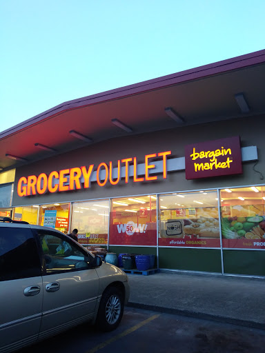 Grocery Store «Grocery Outlet Bargain Market», reviews and photos, 354 S 1st Ave, Hillsboro, OR 97123, USA