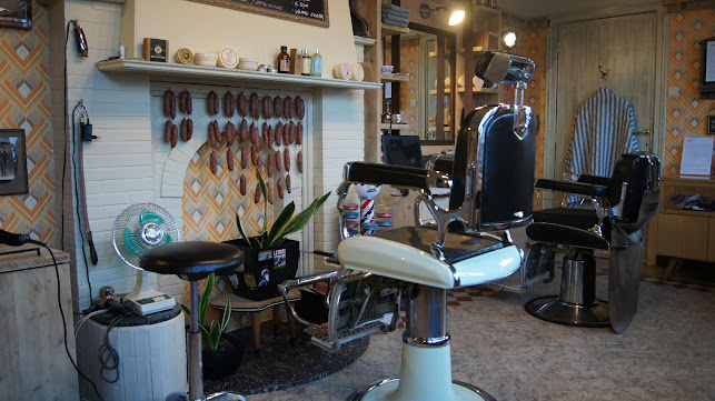 Reacties en beoordelingen van Barbier en herenkapper Haartiest