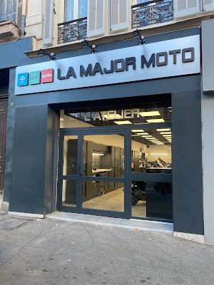 Moto La Major - Marseille - Concessionnaire officiel Piaggio à Marseille à Marseille
