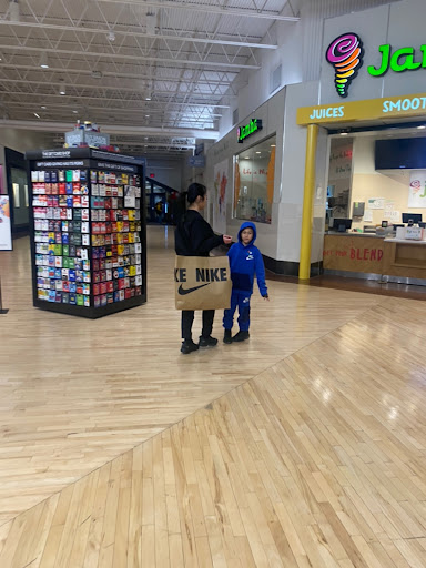 Sporting Goods Store «Nike Factory Store», reviews and photos, 6170 Grand Ave #569, Gurnee, IL 60031, USA