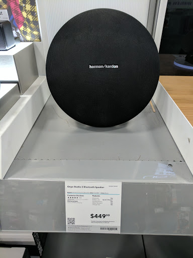 Electronics Store «Best Buy», reviews and photos, 3549 W Shore Dr, Holland, MI 49424, USA