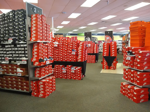 Shoe Store «Shoe Carnival», reviews and photos, 1137 Cortez Rd W, Bradenton, FL 34207, USA