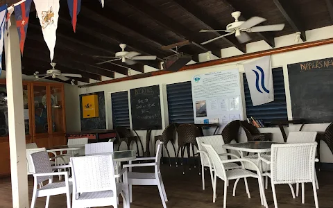 Dipper's Beach Bar image