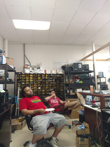 Cell Phone Store «CELL IT HERE», reviews and photos, 310 Main St, Bridgeport, OH 43912, USA