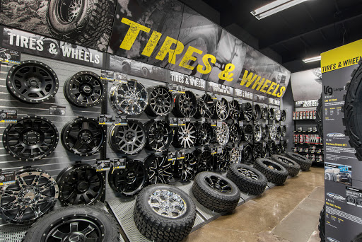 Truck Accessories Store «4 Wheel Parts - Portland - South Tabor», reviews and photos, 2700 SE 82nd Ave, Portland, OR 97266, USA