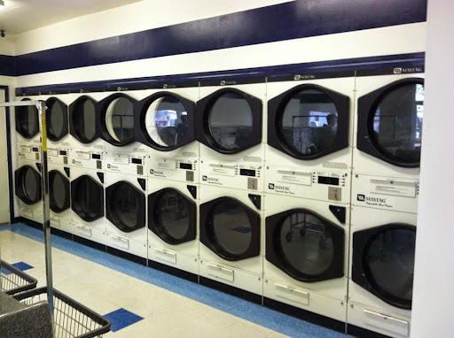 Warren Maytag Coin Laundry image 1