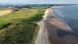 Druridge Bay beach'in fotoğrafı dağlarla çevrili