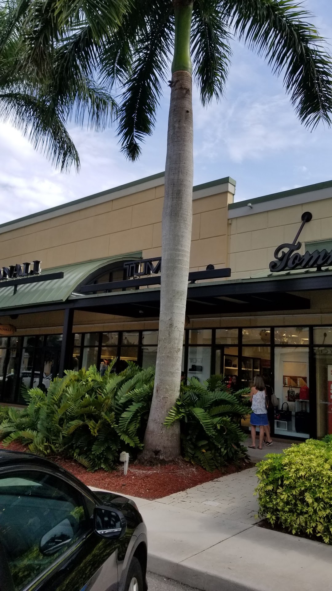 TUMI Outlet Store - Sawgrass Mills